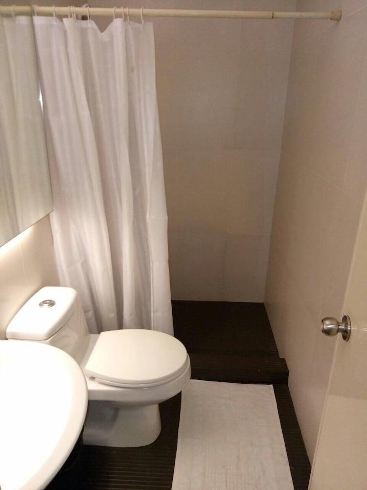 Dragonlink Suites Makati City Exterior foto